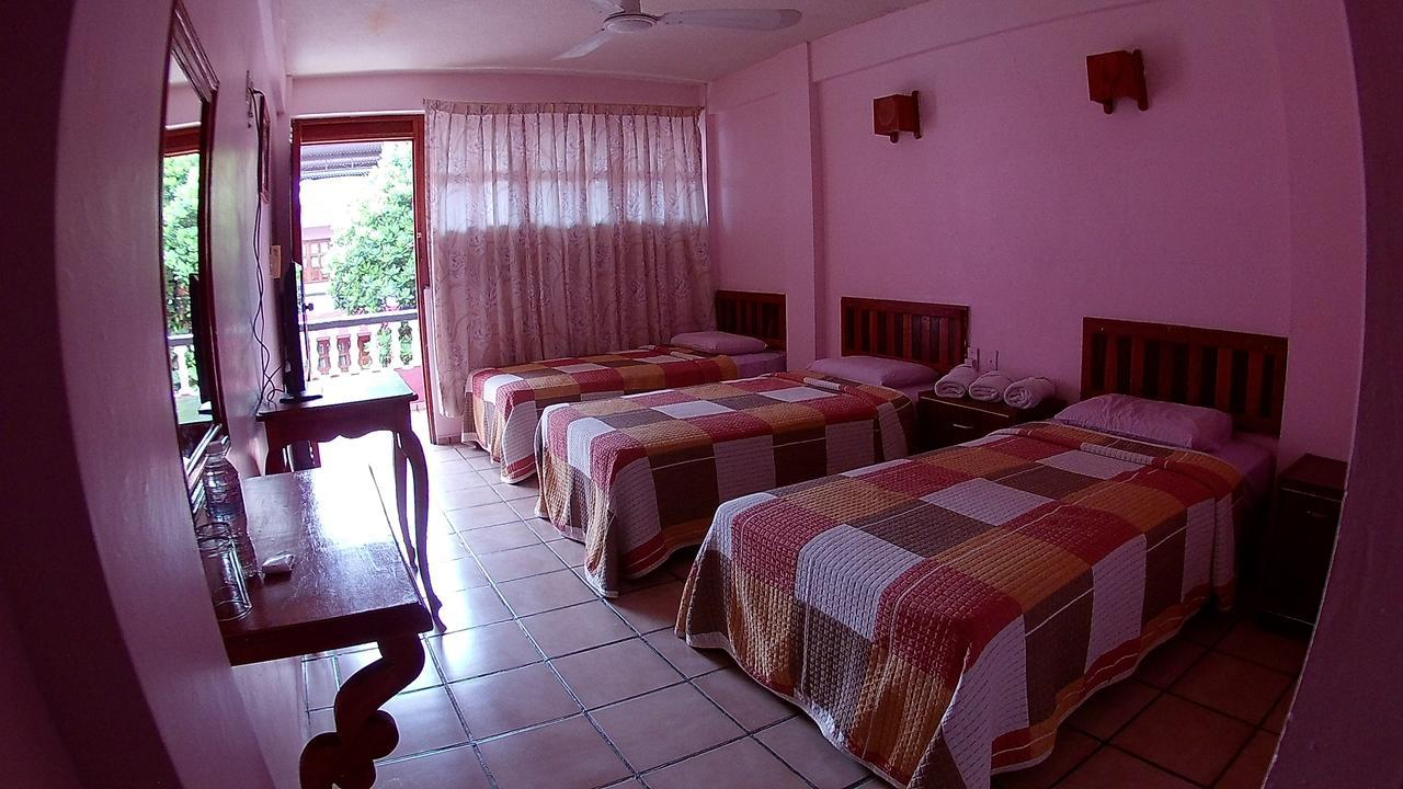 Hotel Michelle San Andres Tuxtla Bagian luar foto